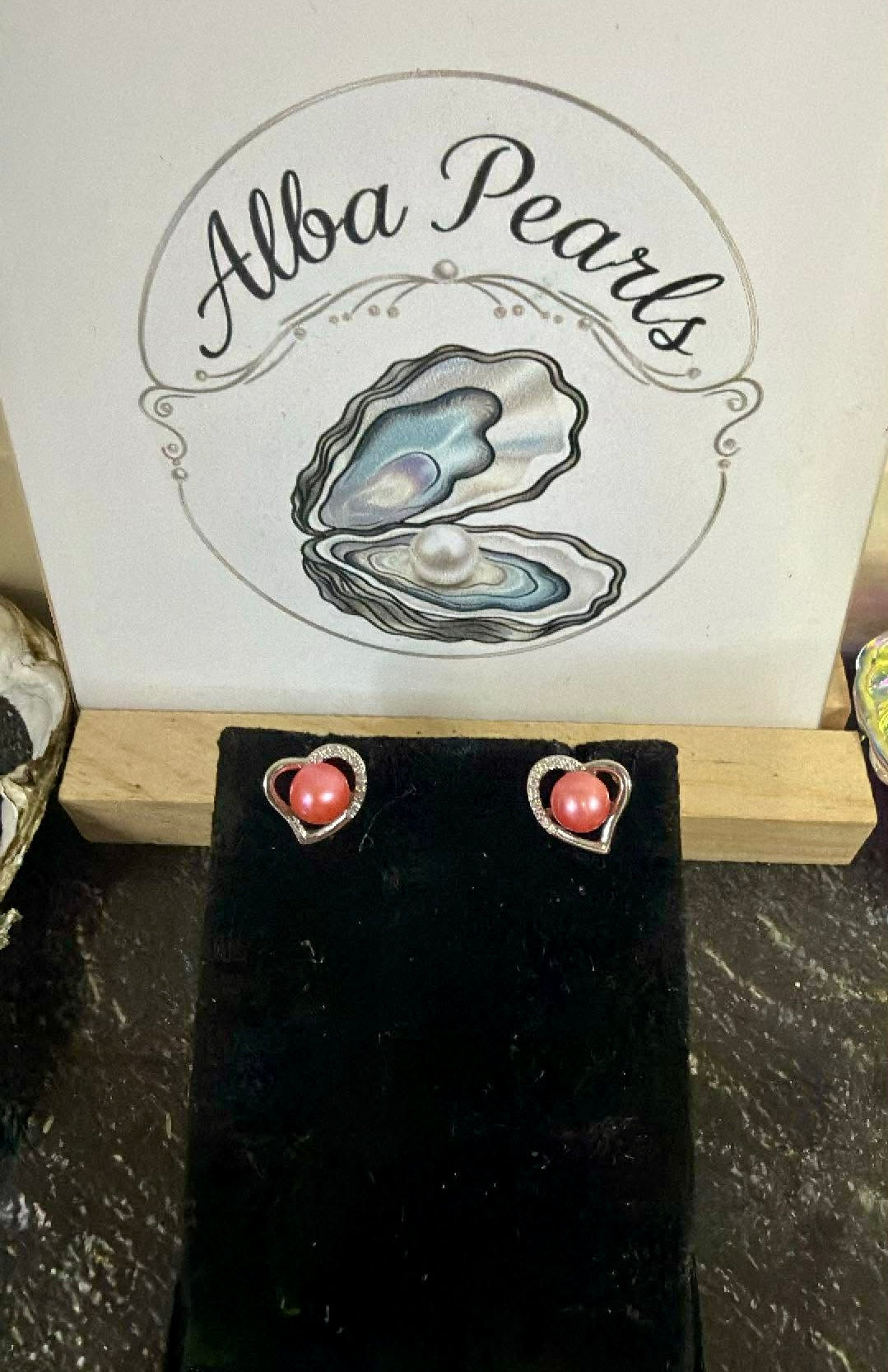 Heart Stud Earrings - Pink Pearls