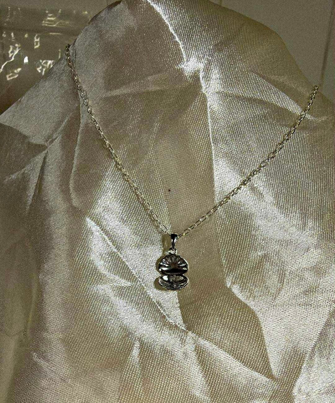 Shell Necklace – Includes Button Pearl