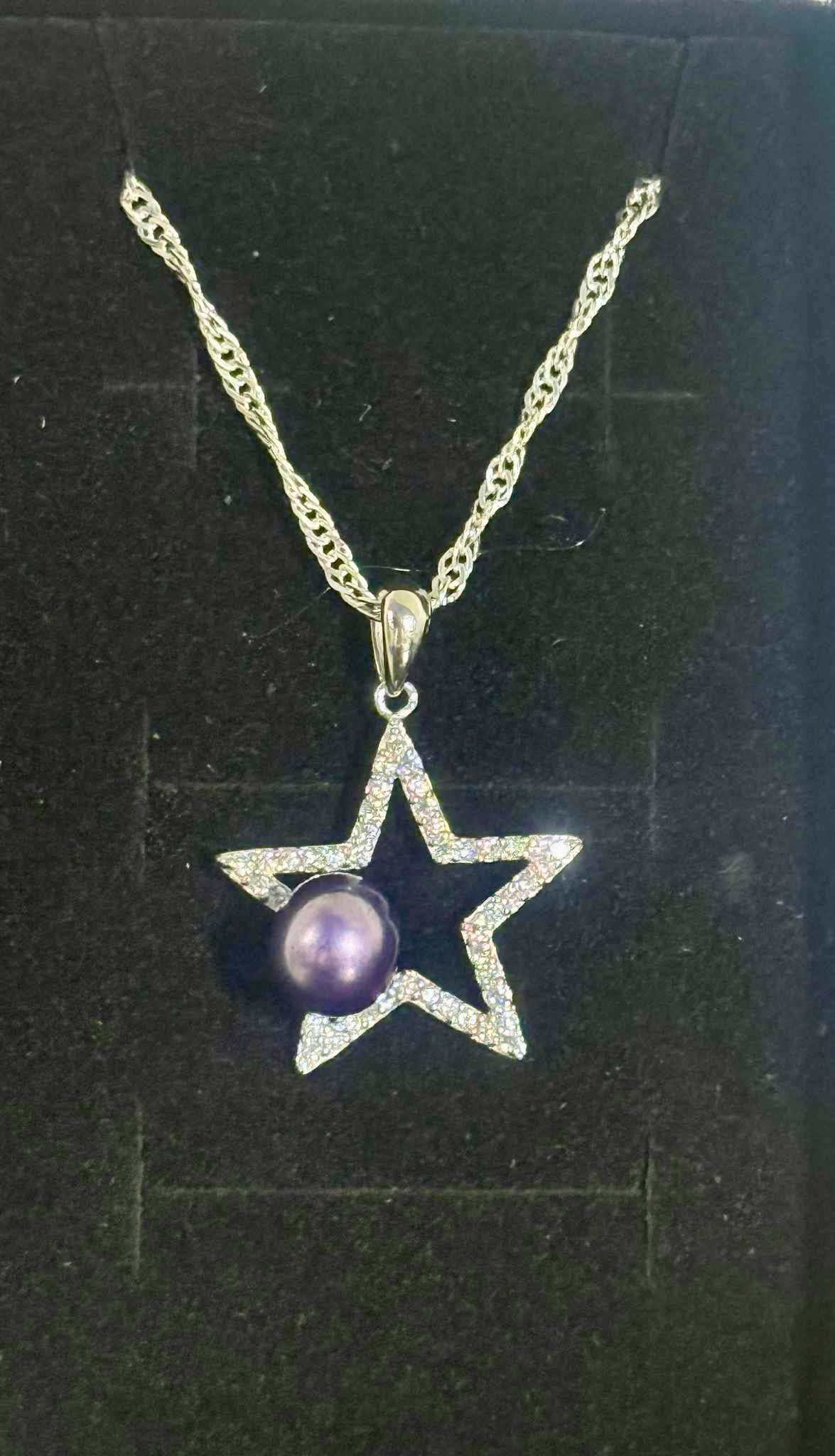 Star Pendant Necklace - Purple Pearl