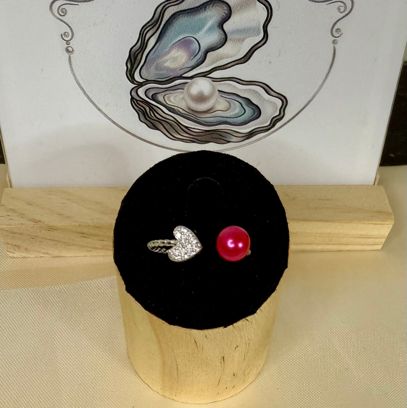 Heart Twist Ring - Deep Pink Pearl