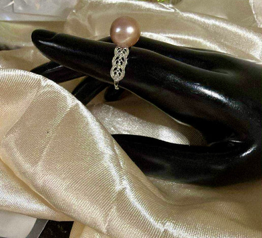 Elegant Edison Ring - includes Edison Oyster opening