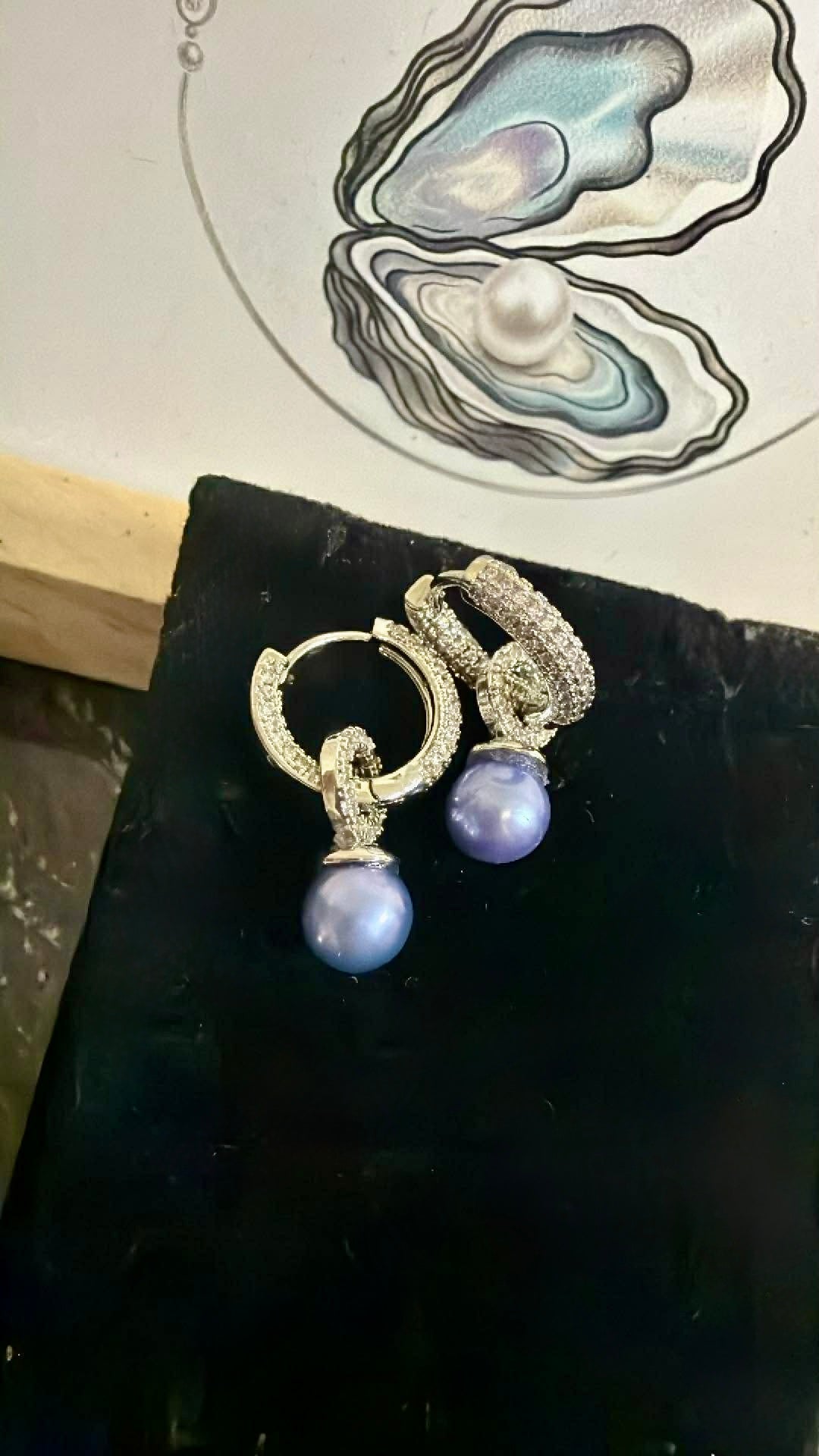 Chunky Huggie Earrings - Lilac Pearls