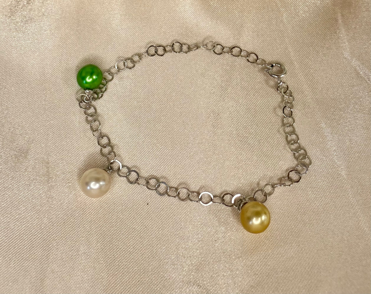 3-pearl Bracelet- Includes triple Oyster opening