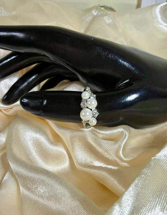 Cluster Ring - white Pearls (Size 8)