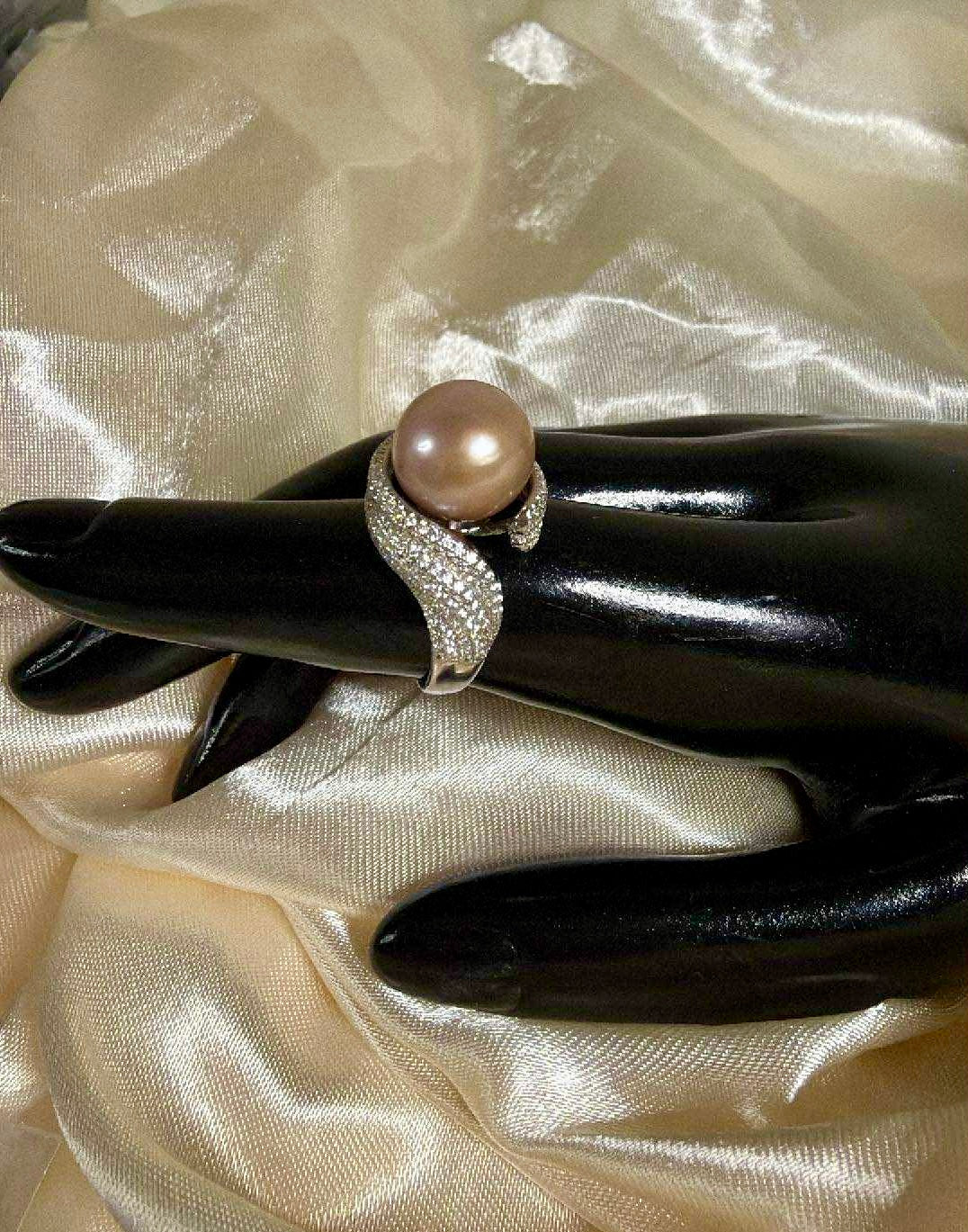 The Alba Ring - includes Edison Oyster opening