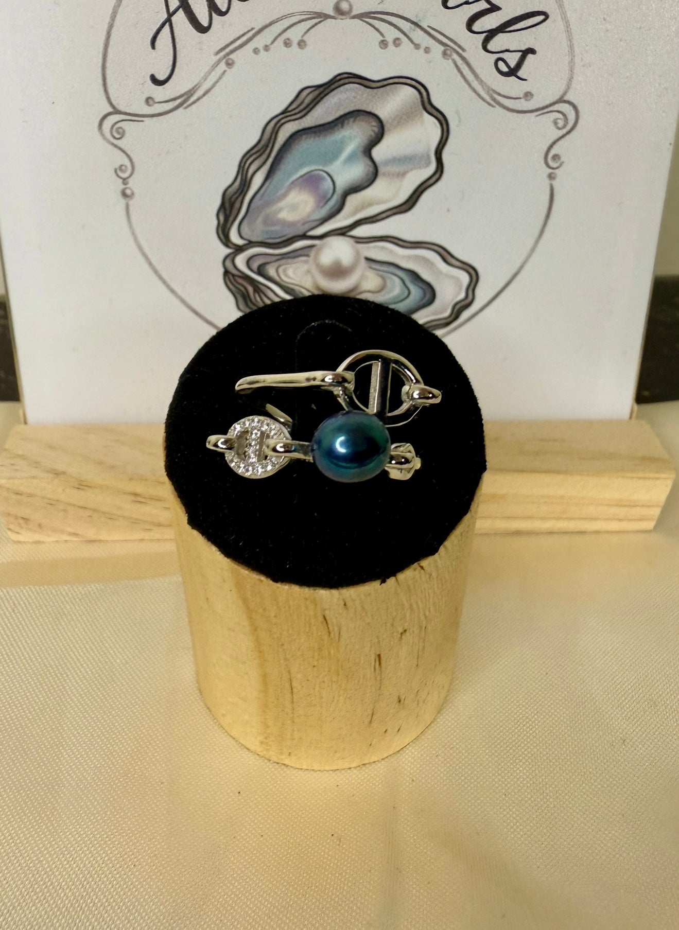 Double Link Ring - Green Blue Pearl