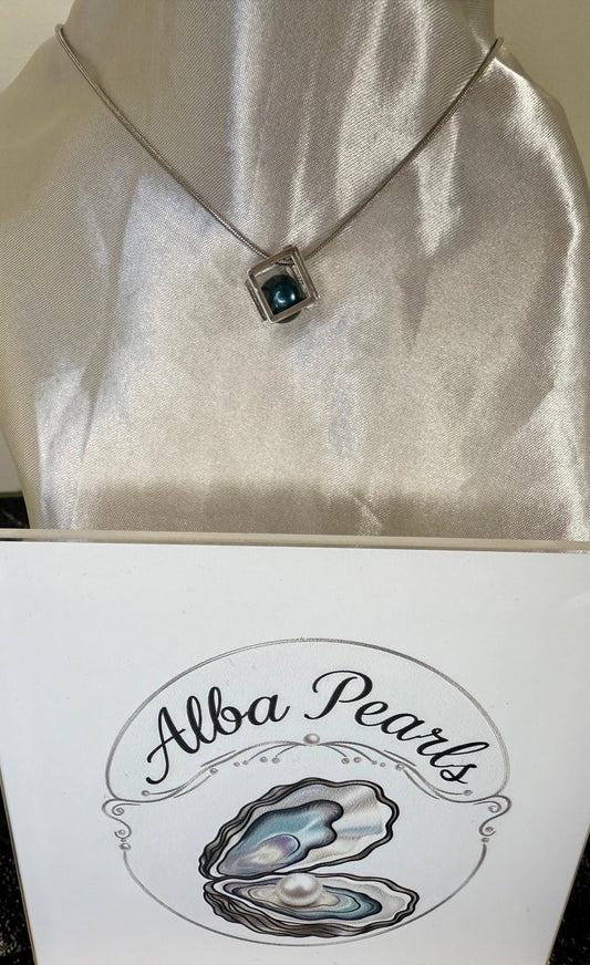 Cube Pendant Cage - Includes Edison Oyster opening