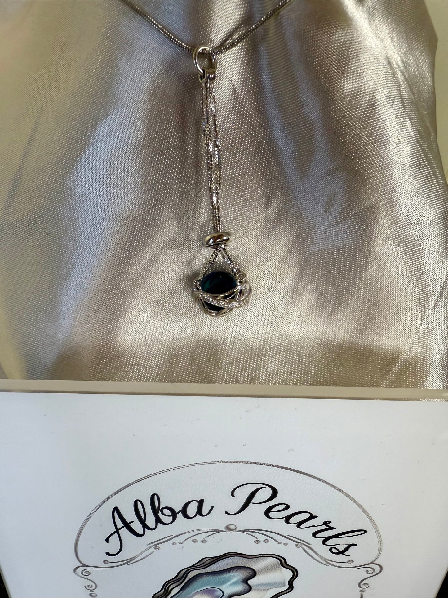 Edison Pearl Basket Pendant - Upgrade to include oyster opening available