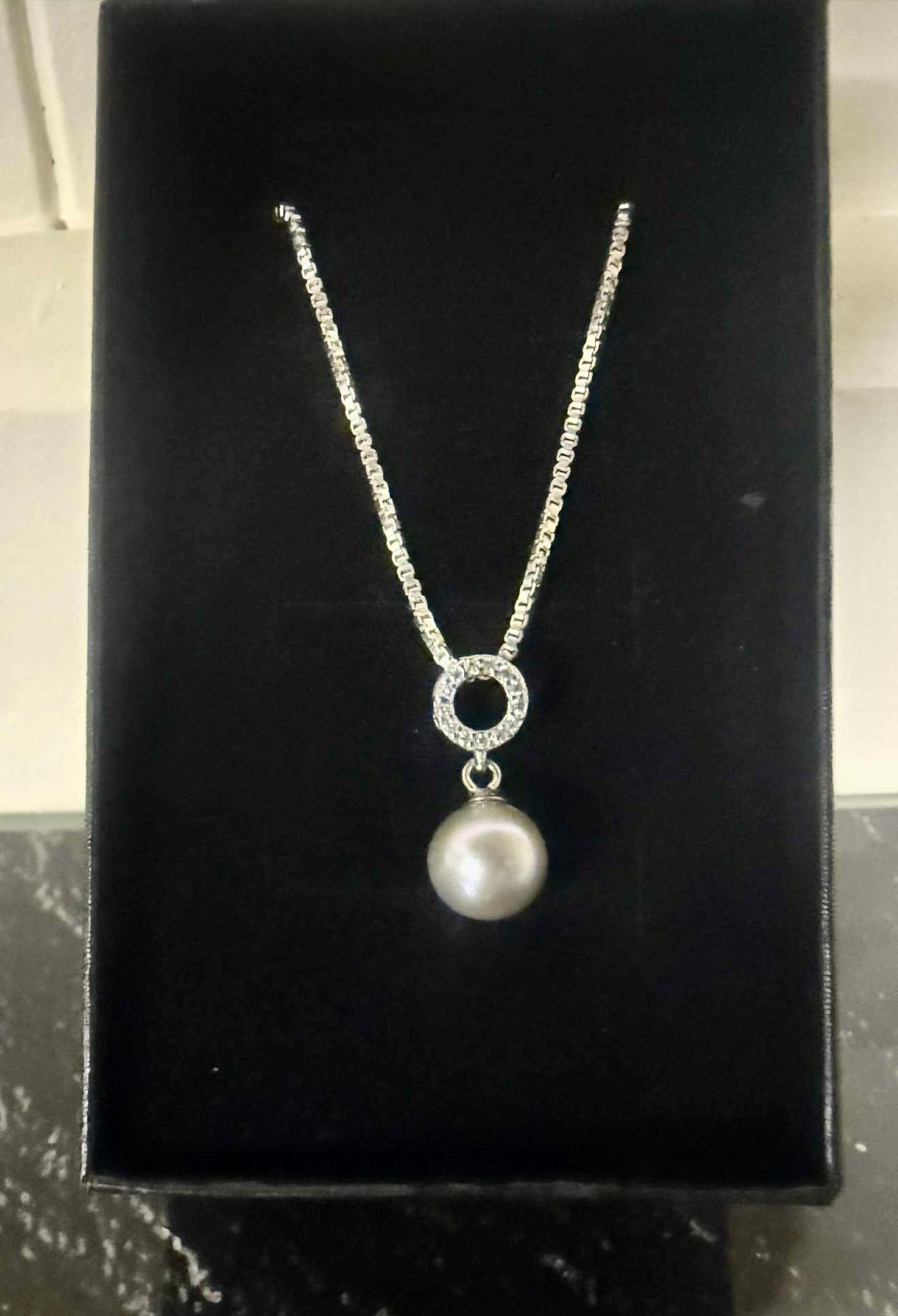 Circle Cubic Zirconia Pendant - Silver Pearl