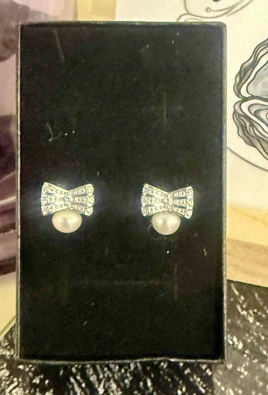 Bow Stud Earrings – White Button Pearls