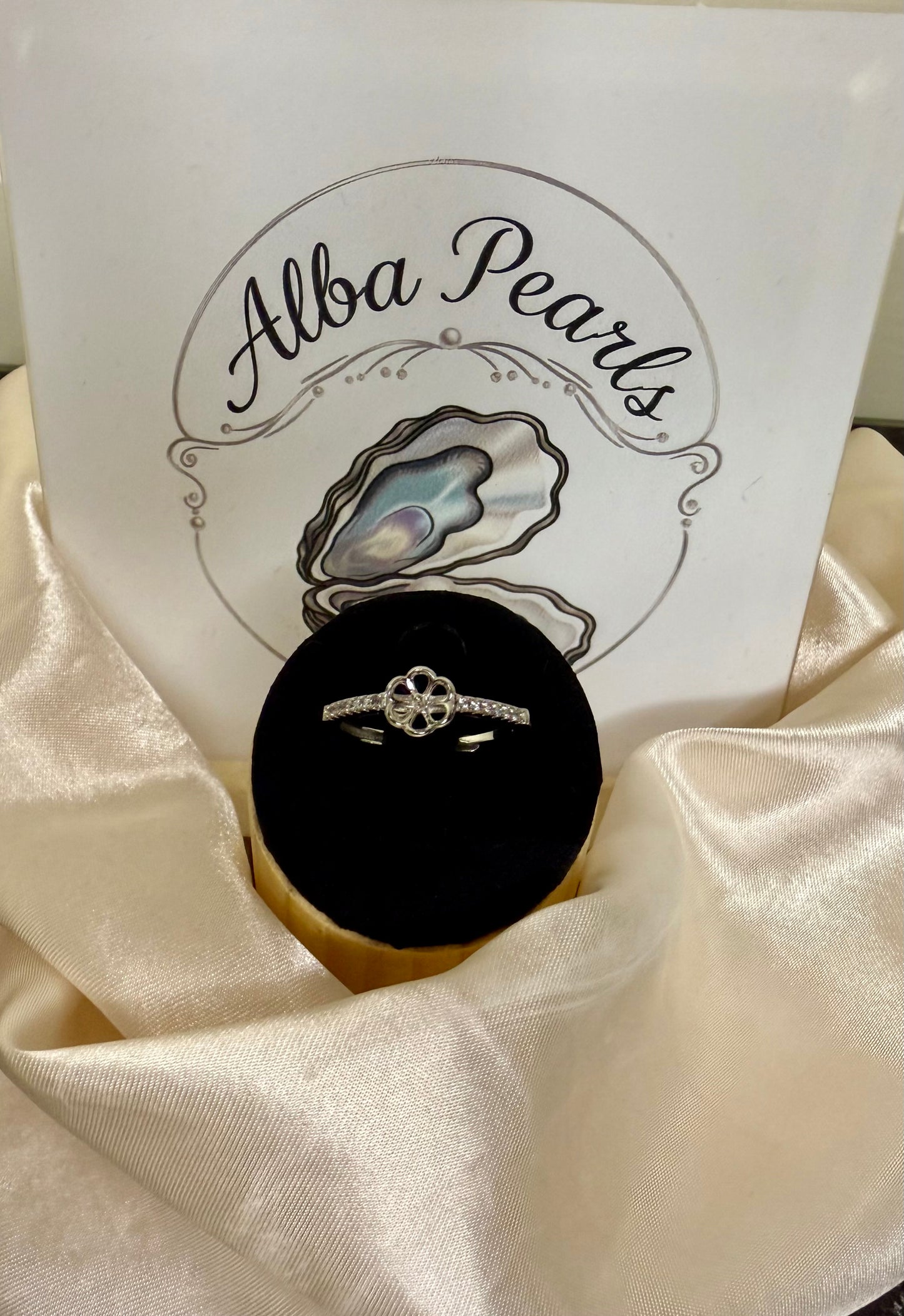 Simple Cubic Zirconia Ring - Includes single oyster opening